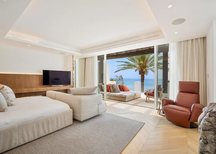 شقة Orquidea 21 A Luxurious Duplex In Persian Gardens Puente