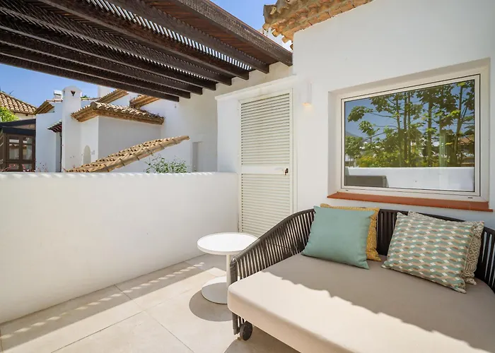 Orquidea 21 A Luxurious Duplex In Persian Gardens Puente