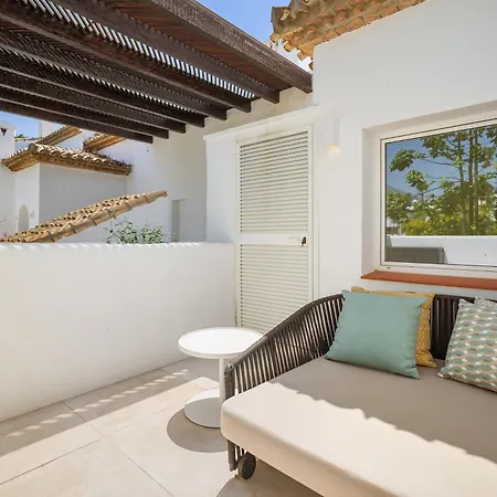 Orquidea 21 A Luxurious Duplex In Persian Gardens Puente